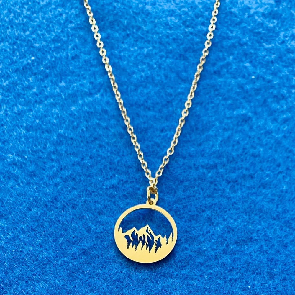 New Handcrafted Mountains Calling necklace*special-free travel jewelry case*
